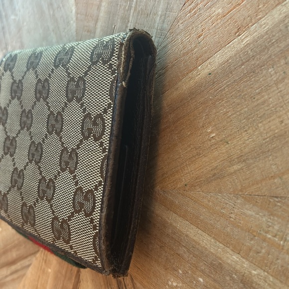 Compact Gucci Wallet - Picture 8 of 8